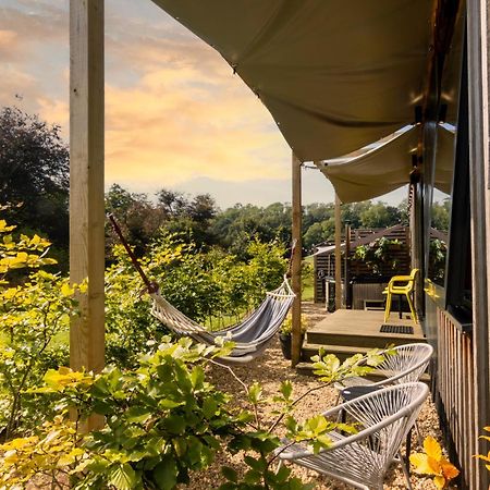 The Hive - Unique Hot Tub Cabin In Millport Exteriör bild